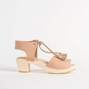 Bryr Hannah Spanish toe mid heel in blush size 38